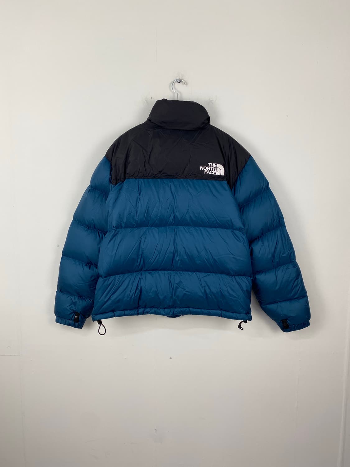 노스페이스 TNF 1996 레트로 눕시 700 패딩 M 상품이미지2