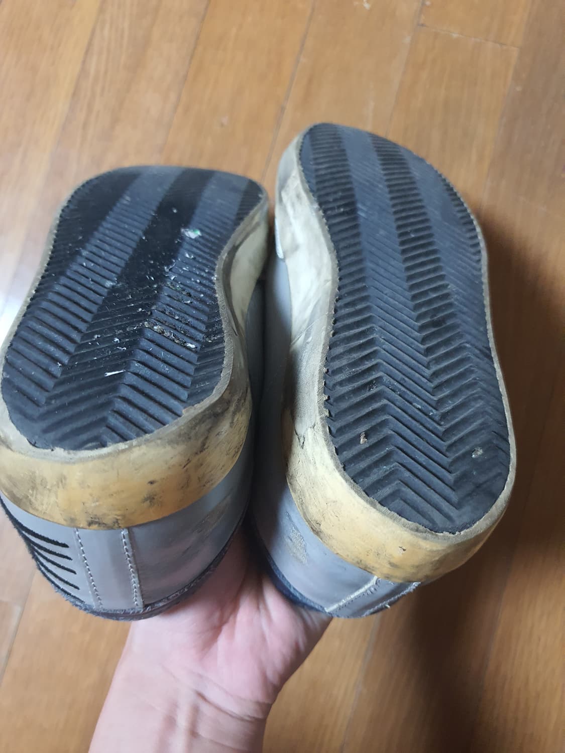 골든구스 한정판 슈퍼스타 260 스니커즈 상품이미지4