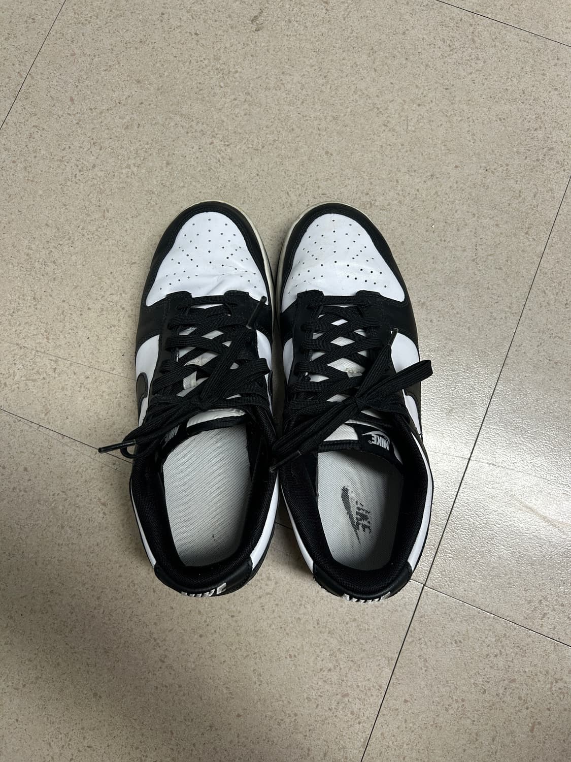 나이키 덩크 로우 레트로 화이트 블랙 범고래 280 상품이미지3