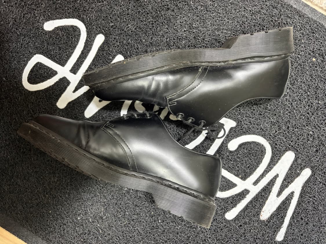 닥터마틴 1461 모노블랙 UK7 상품이미지3