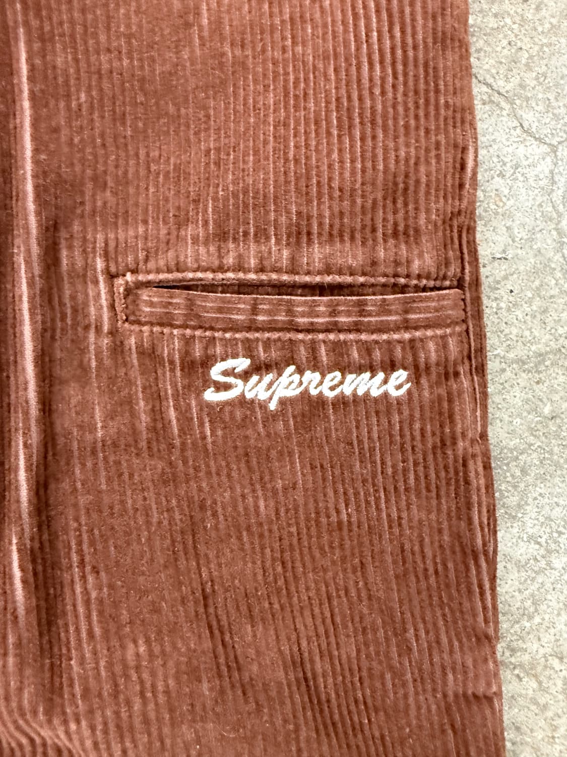 슈프림 x 디키즈 더블 니 코듀로이 워크 팬츠 브라운 - 22FW 상품이미지3