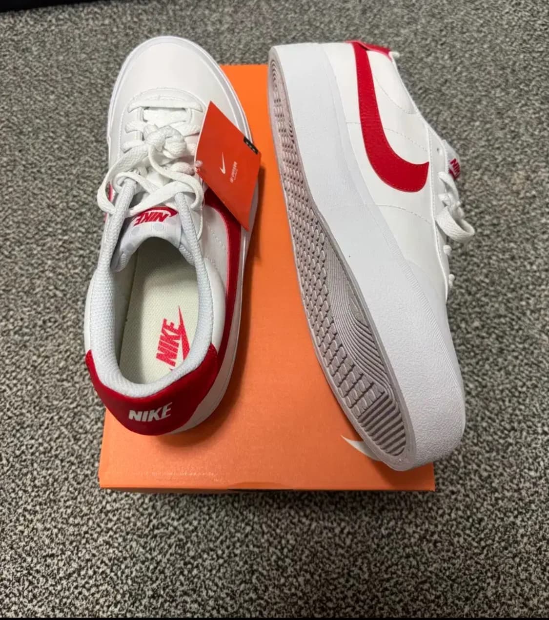 나이키 코트 슛(275) 흰빨 상품이미지1