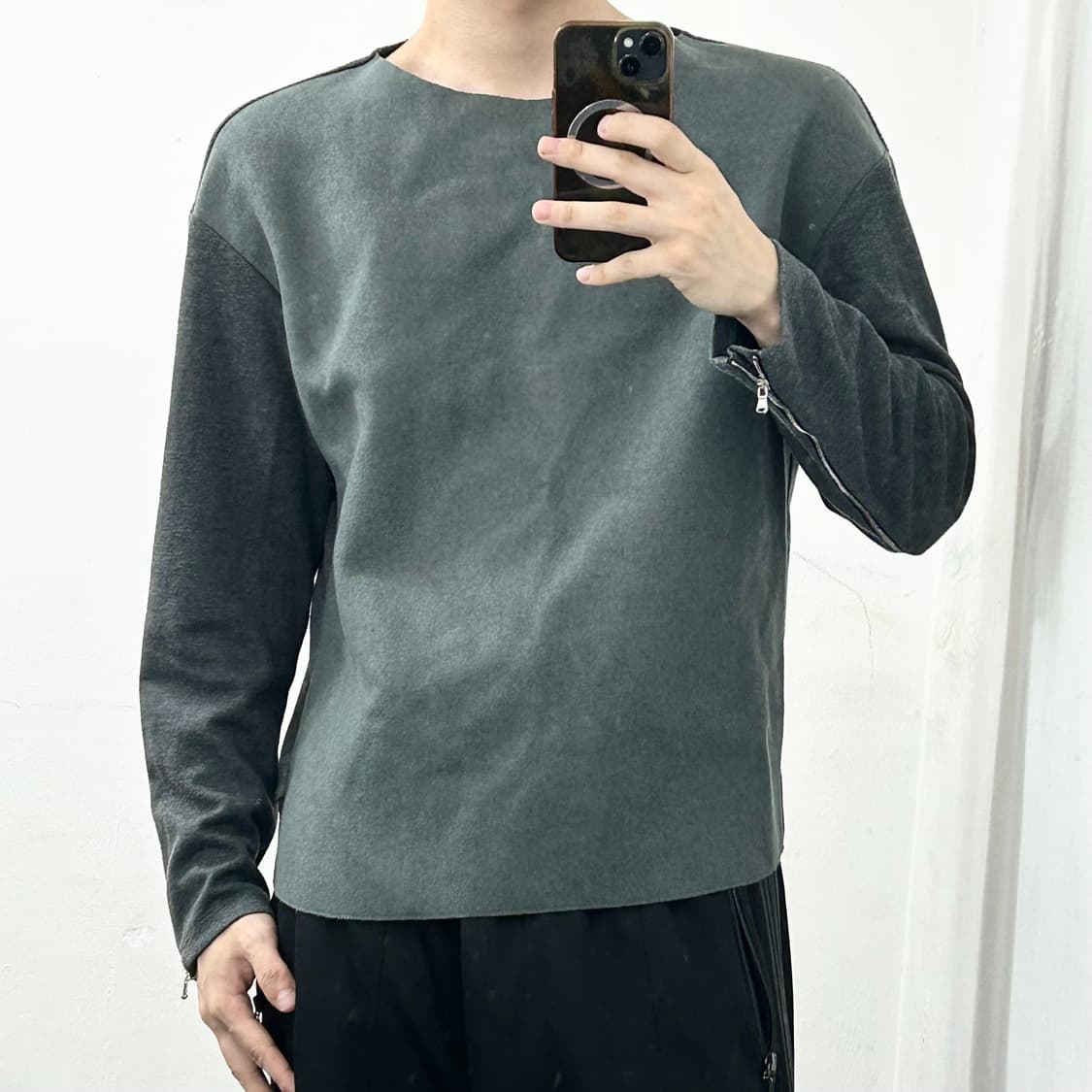 솔리드옴므 우영미 백지퍼 맨투맨 상품이미지4