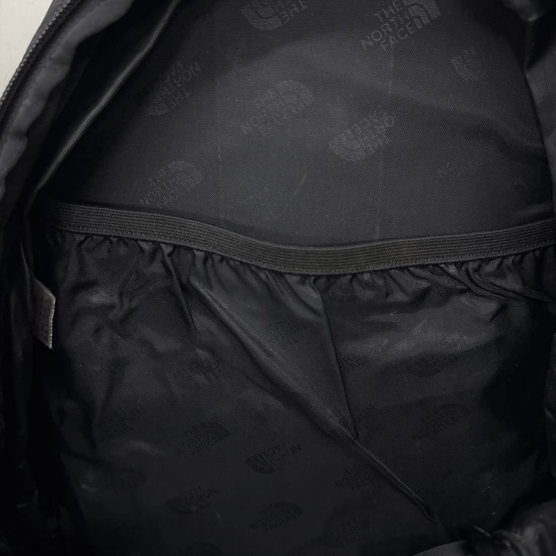 노스페이스 고프코어 테크니컬 마운틴 백팩 블랙 상품이미지8
