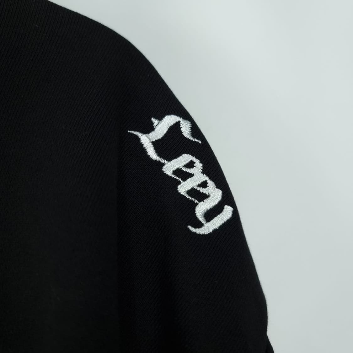 [LEEY YEEL] 크롭 후드 집업 블랙 M19898 상품이미지7