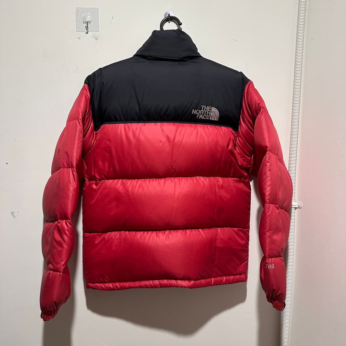 노스페이스 눕시 700 레드 패딩  상품이미지5