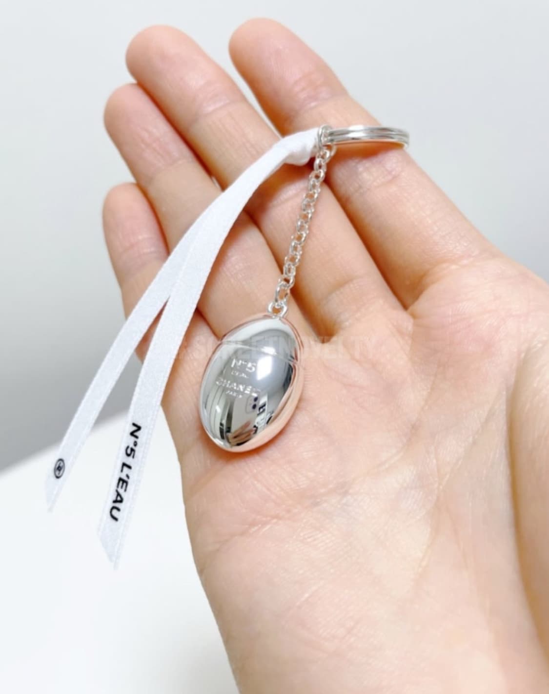 샤넬뷰티 넘버5 키링 상품이미지1