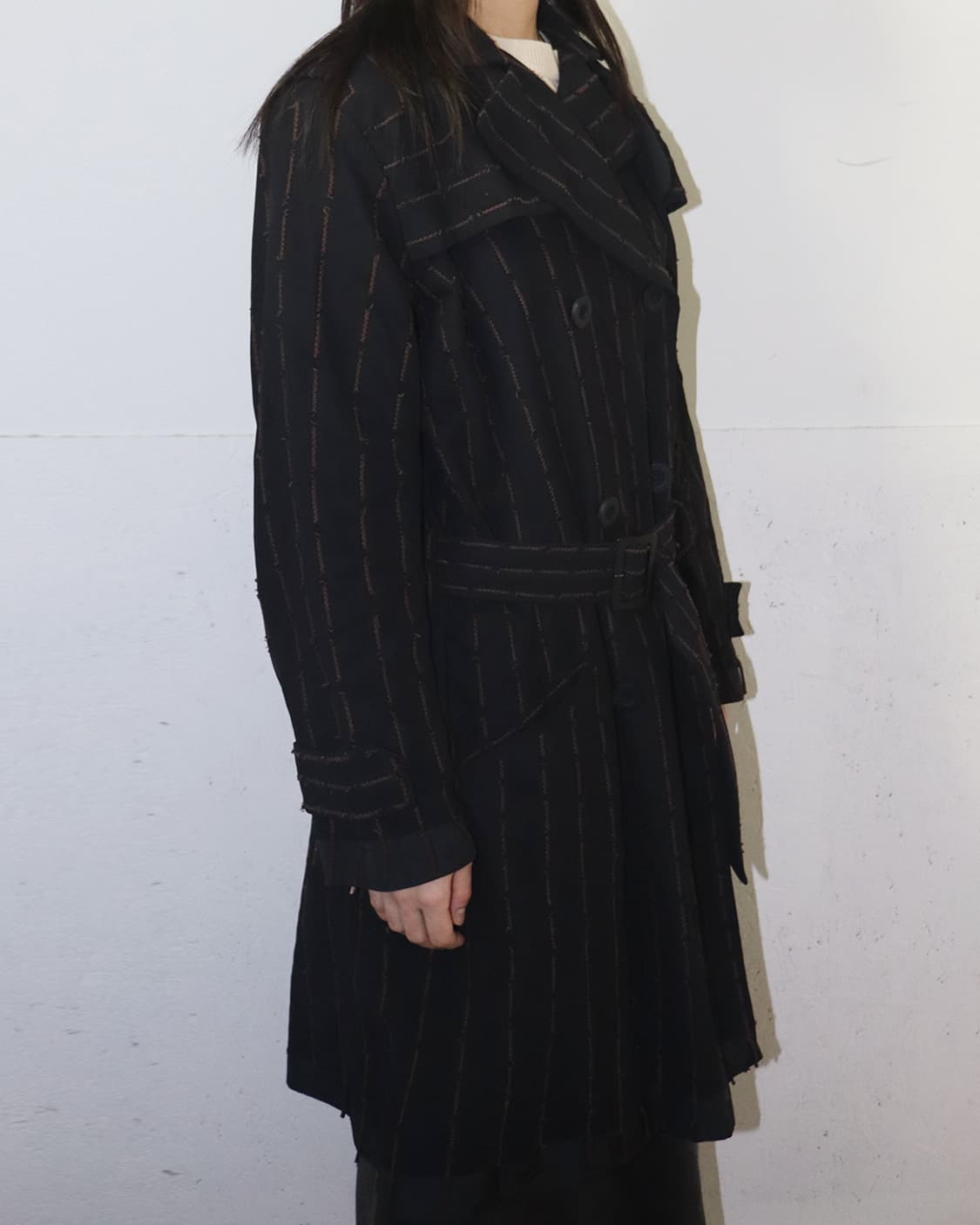 요시키 히시누마 디컨스트럭티드 스티치 트렌치 코트 상품이미지2