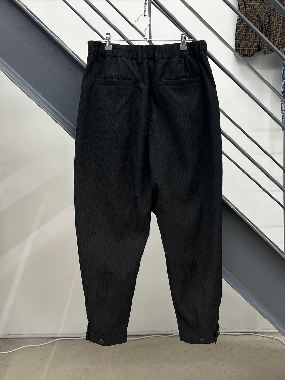 송지오옴므 플리츠 볼륨 팬츠 / 블랙 상품이미지2