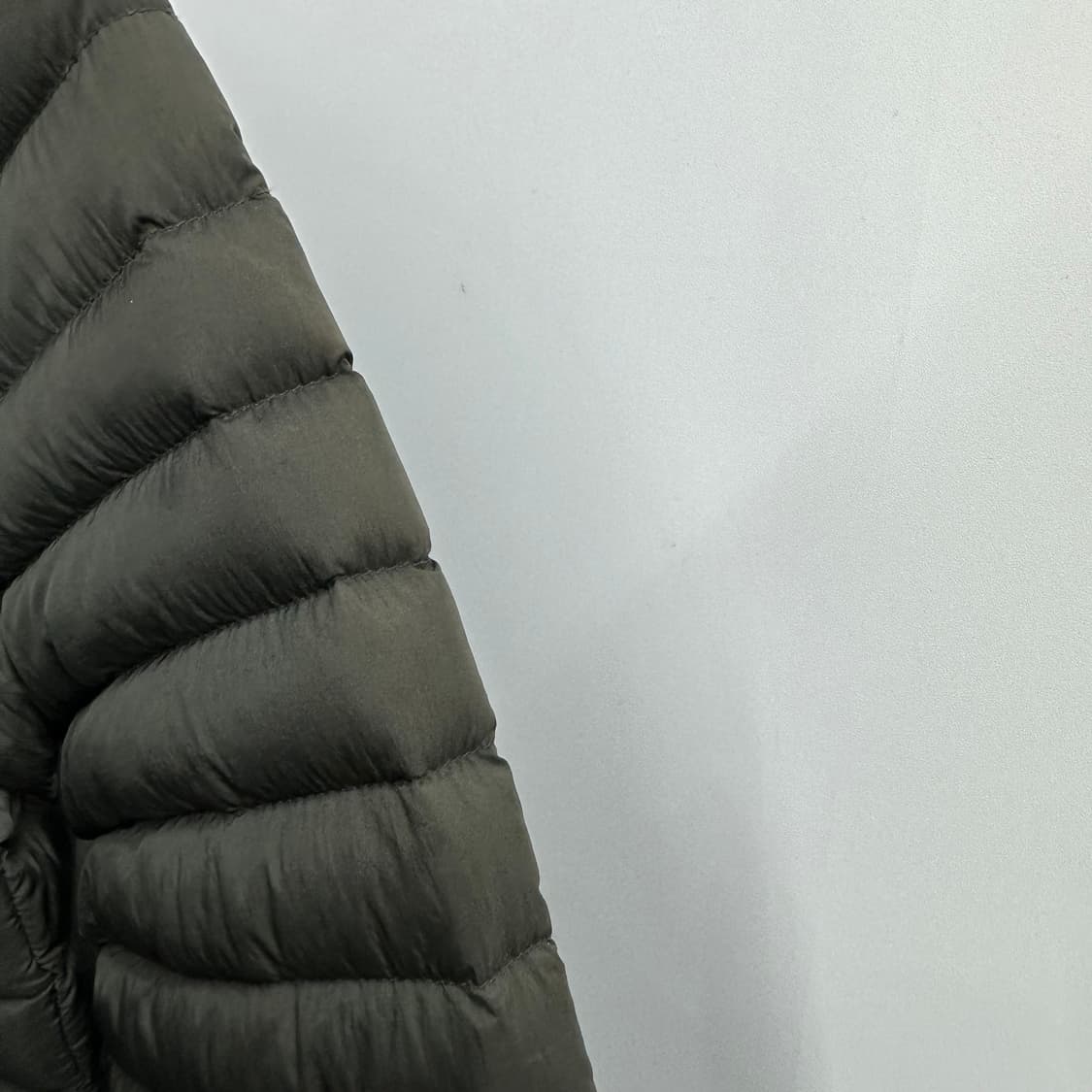 90 베네통 여자 덕다운 숏 경량패딩 상품이미지8