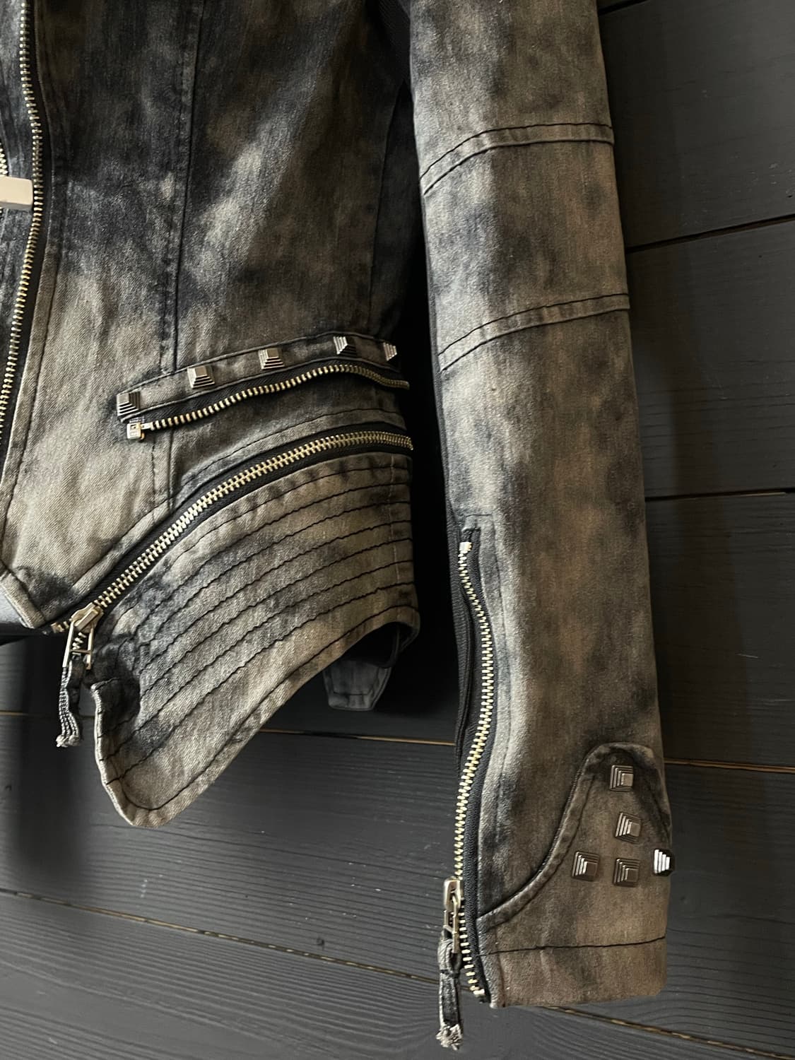 SHALANG 펑크 데님 워싱 흑청 스터드 지퍼 자켓 상품이미지5