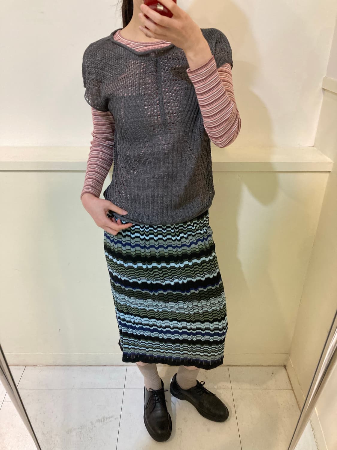 그레이 패턴 넥 포인트 레이어드 베스트 상품이미지9