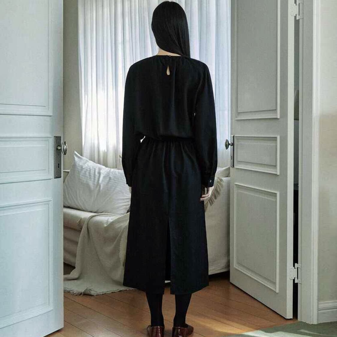 마이스(MAIS) 루즈핏 밴딩 셔링원피스 프리사이즈 새상품 상품이미지4