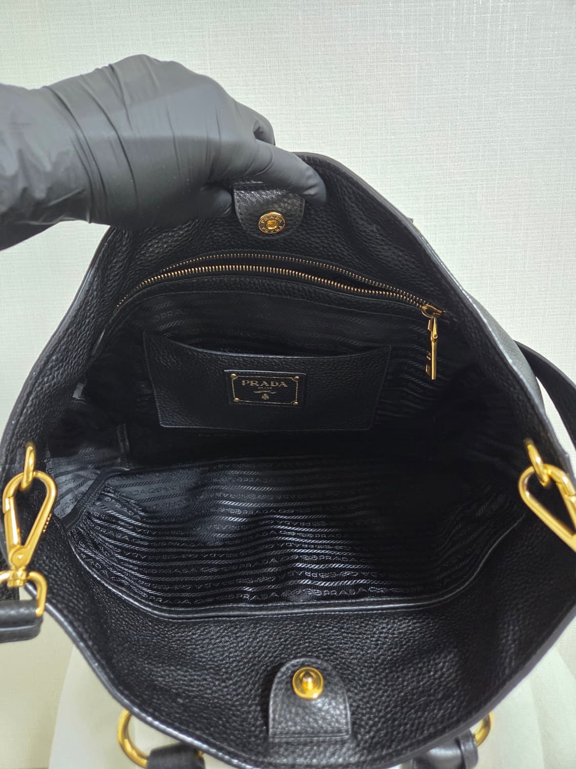 프라다 비텔로 피닉스 토트백 블랙 (2way) 상품이미지7