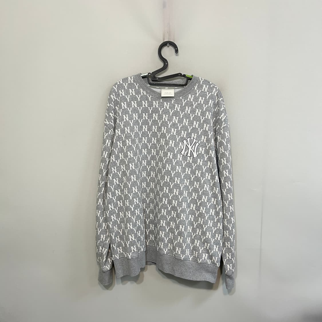 MLB 모노그램 맨투맨 105 상품이미지1