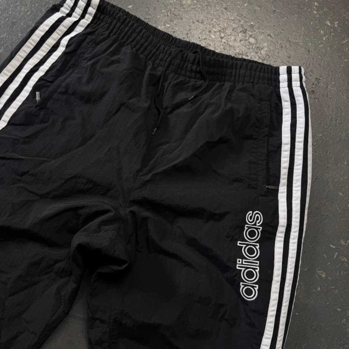 100 아디다스 올드스쿨 누빔 팬츠  상품이미지2