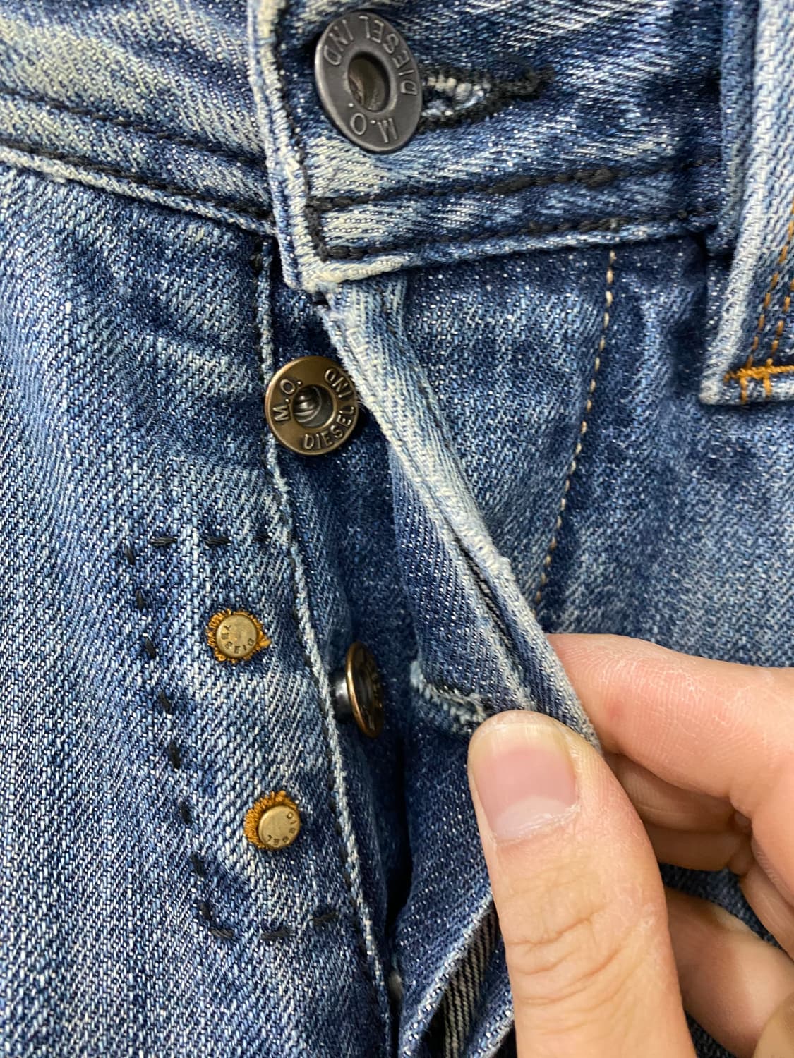 디젤 빅로고 데님팬츠(30) 상품이미지3