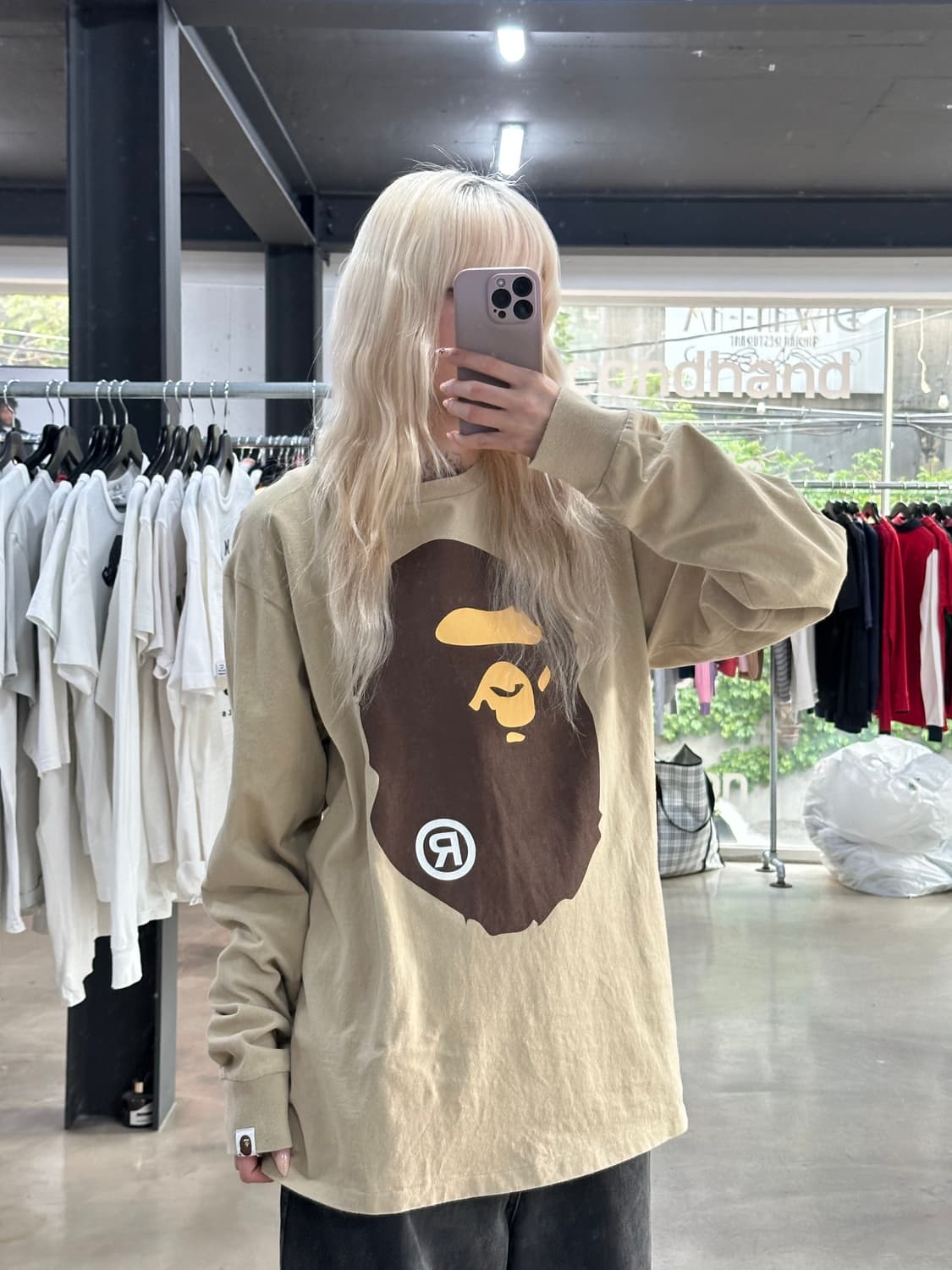 베이프 빅사루 베이지 긴팔 롱슬리브 상품이미지3