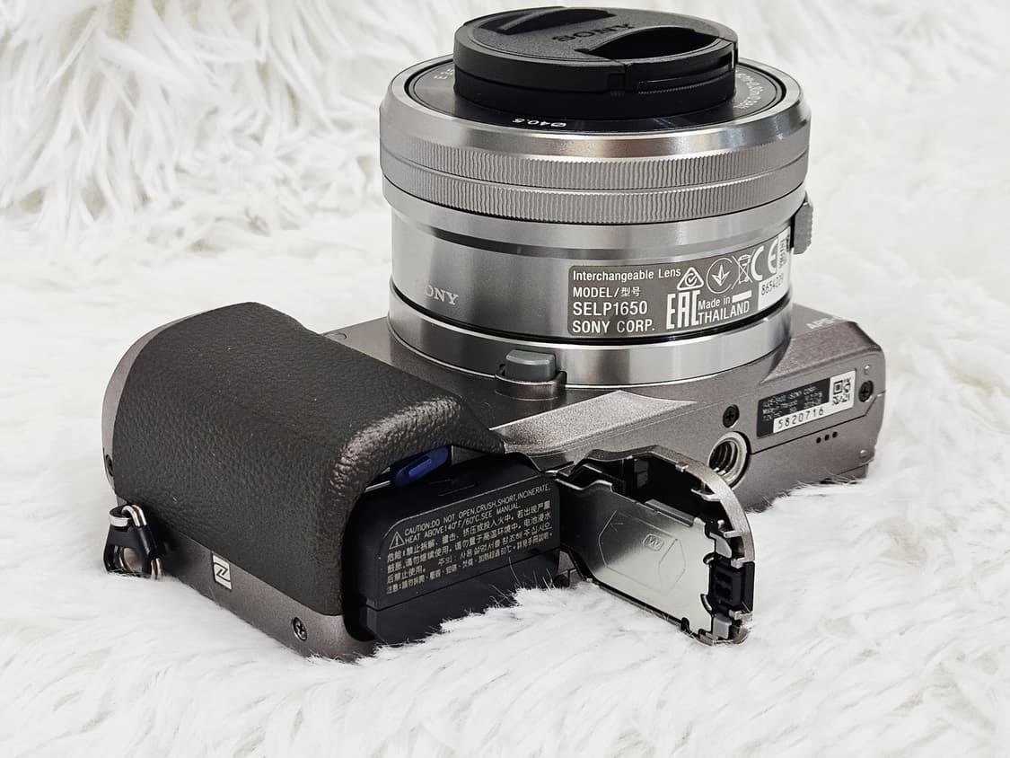 [민트급] 소니 a5100 브라운 미러리스 카메라, 디카, 디지털카메라 상품이미지8