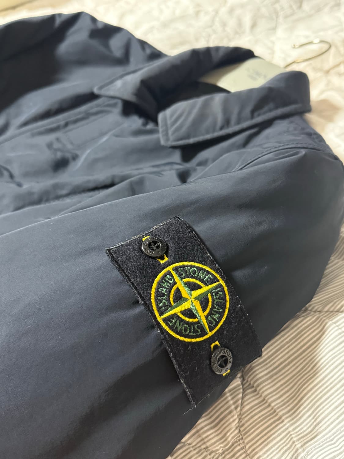 스톤아일랜드 마이크로랩스 프리마로프트 코트 판매 상품이미지1