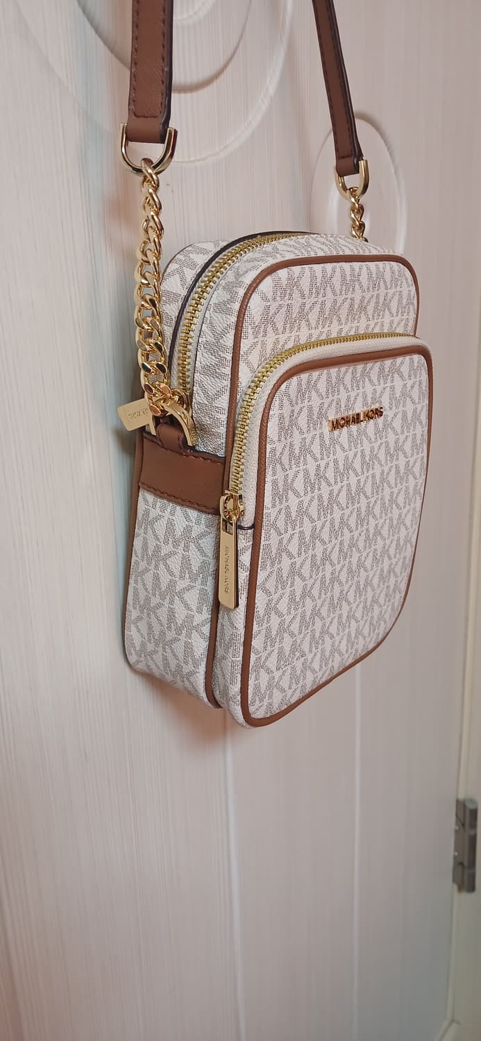 마이클코어스 크로스백 상품이미지3