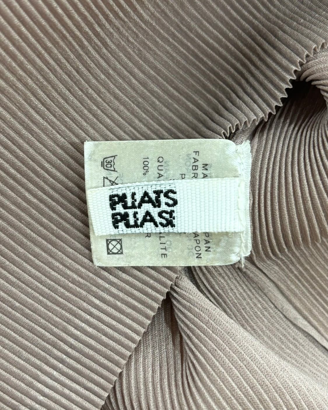 플리츠 플리즈 브라운 모크넥 플리츠 슬리브리스 상품이미지7