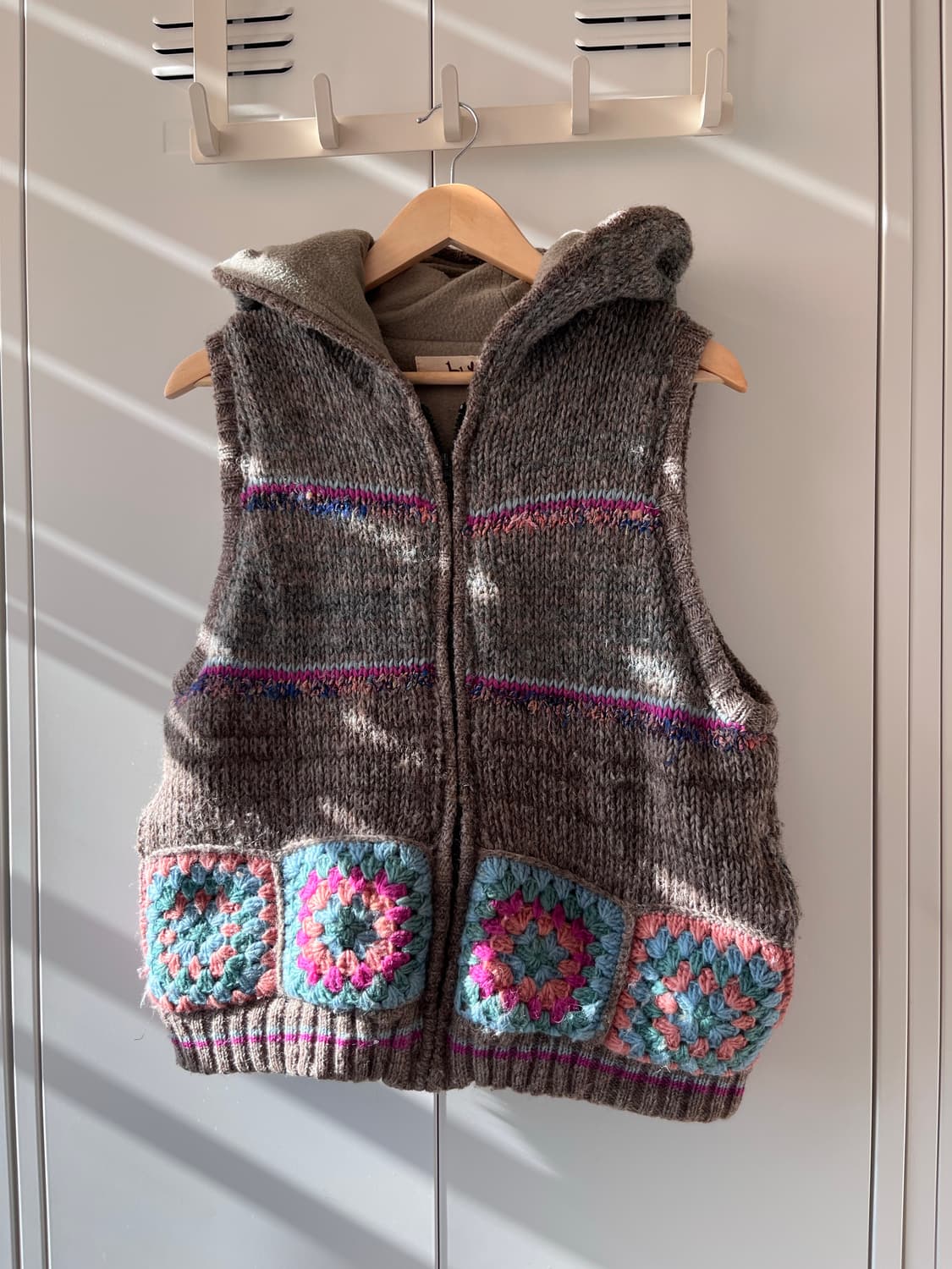 Titicaca 티티카카 모티브 니트 조끼 집업 상품이미지4