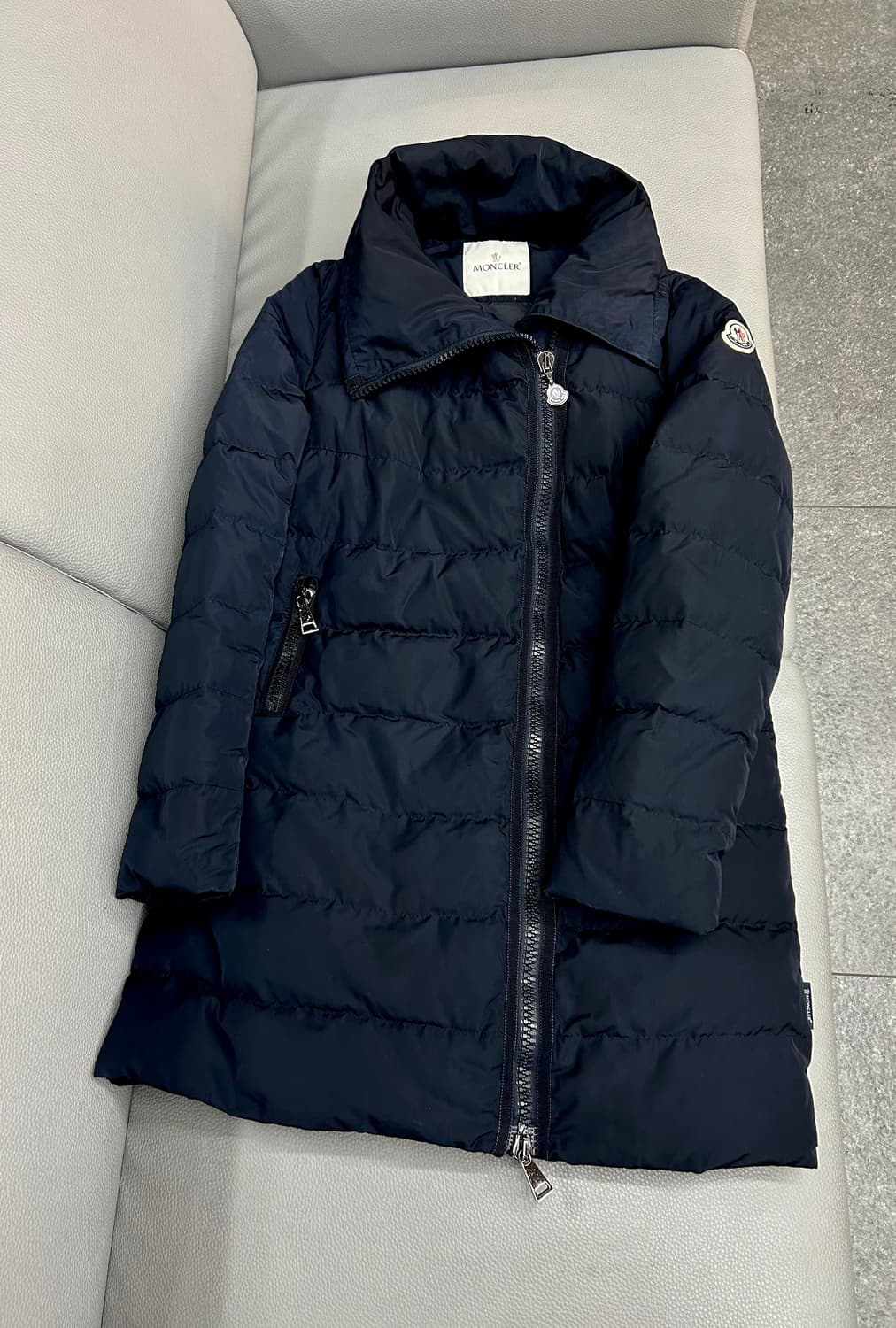 몽클레어 사선 패딩(0/44~55) 상품이미지3