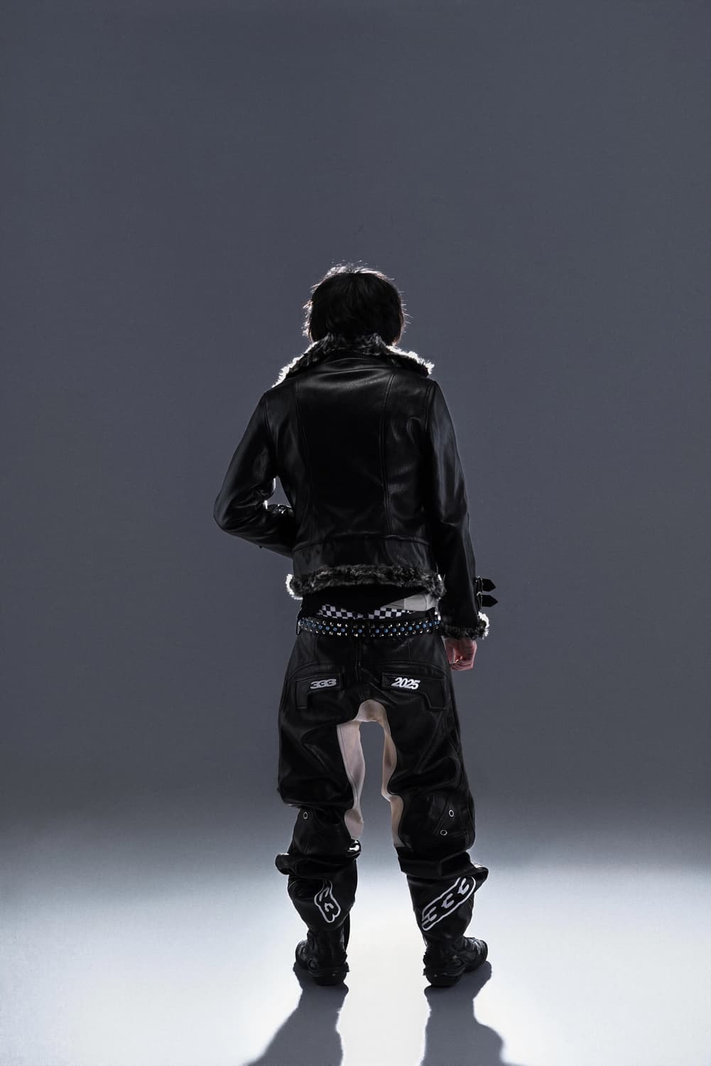 투톤 레더 믹스 바이커 팬츠 상품이미지5