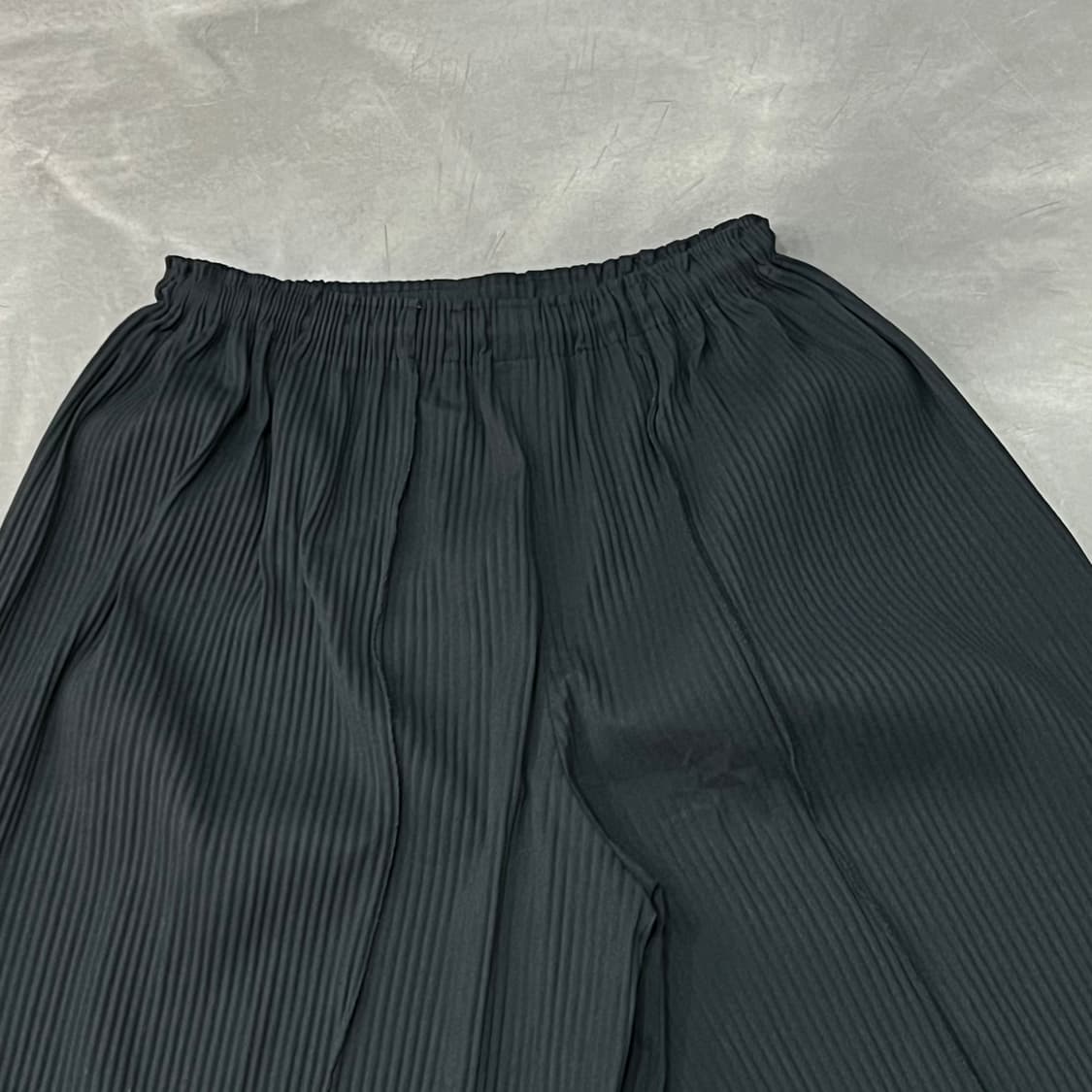  이세이미야케 me 플리츠 하프 팬츠 y15434 상품이미지5