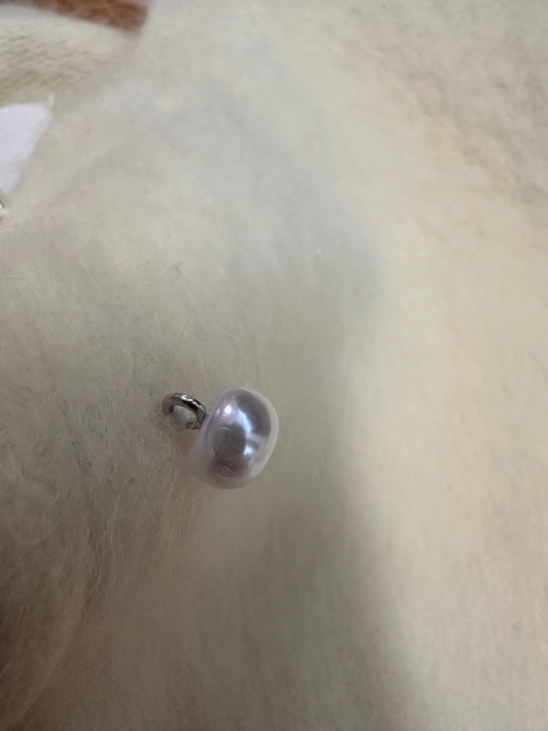 (S)메종마르지엘라 23AW 앙고라 크루넥 가디건 크림 상품이미지5