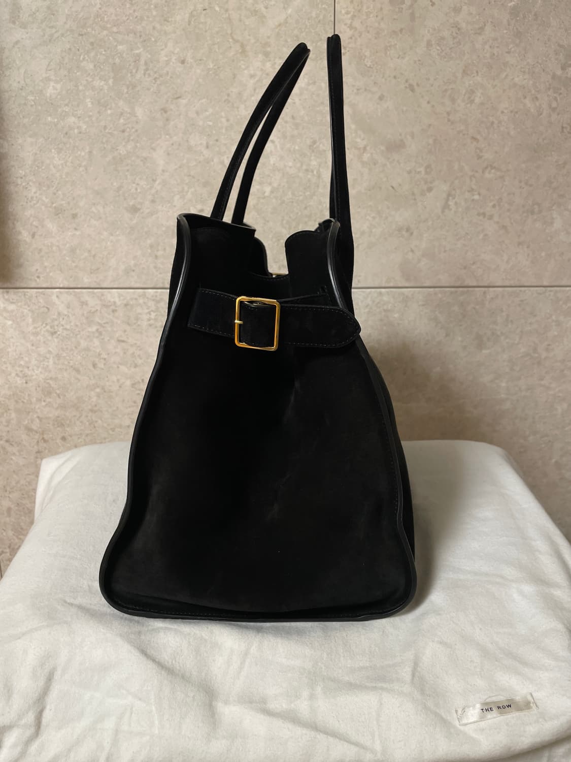 더로우 마고백 17 블랙 스웨이드 상품이미지3