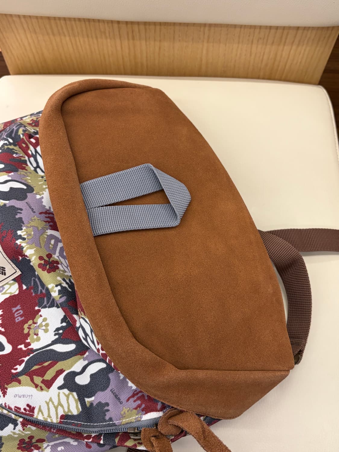 올드 컬럼비아 패턴 돼지코 스웨이드 백팩 상품이미지6