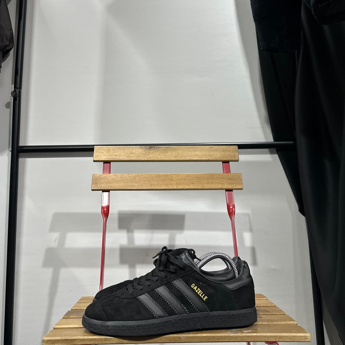 250) 아디다스 운동화 남녀공용 신발 가젤 블랙 스웨이드 상품이미지3