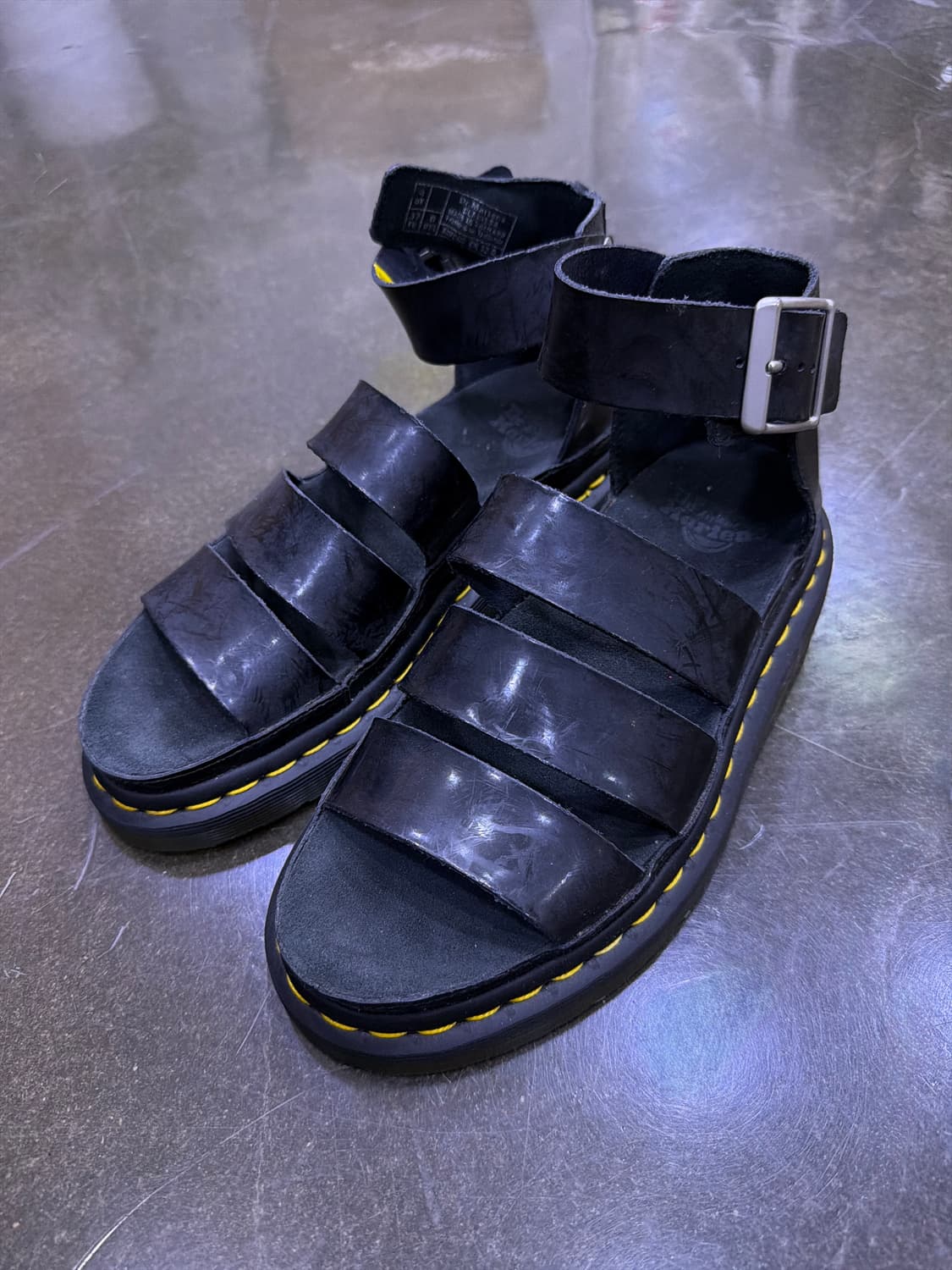 닥터마틴 클라리사 샌들 슬리퍼 블랙 230 상품이미지1