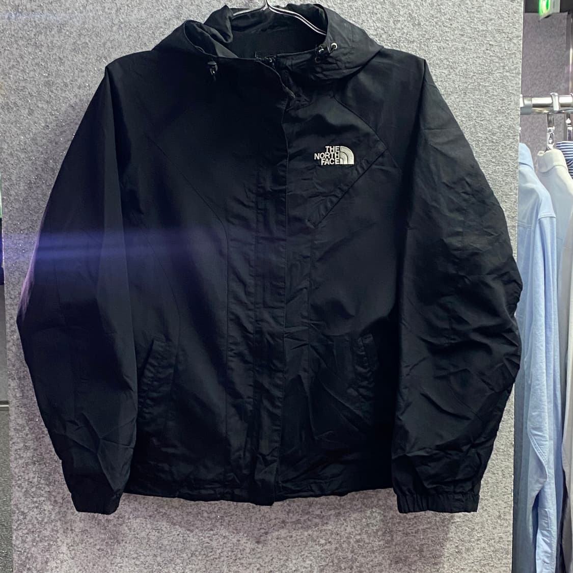 노스페이스 자수 로고 블랙 바람막이 B3208 상품이미지2