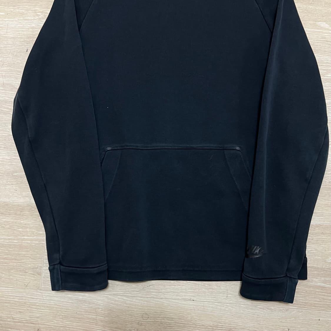 나이키 스우시 로고 맨투맨 크루넥 티셔츠 [블랙] S/90 상품이미지3