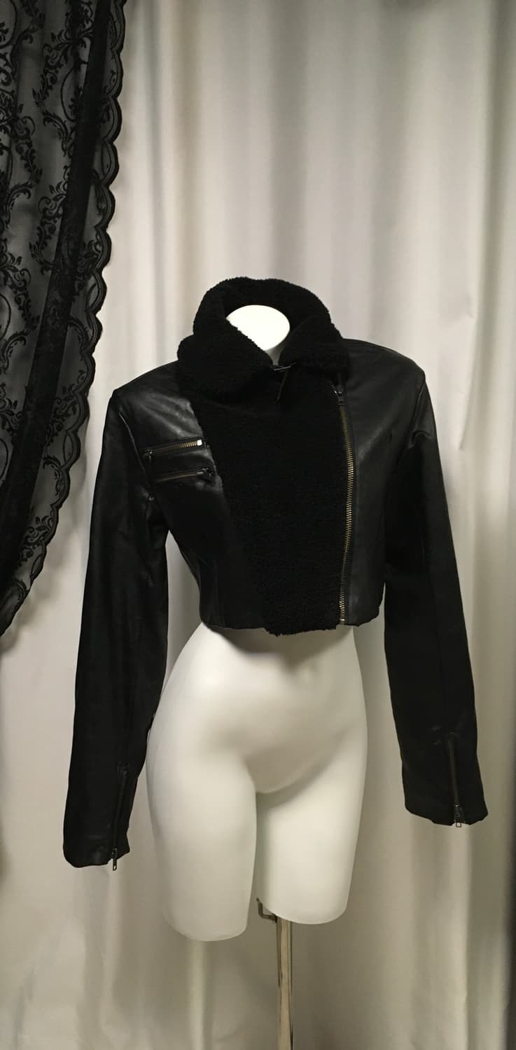 Sio seoul 시오서울 크롭 레더 무스탕 상품이미지4