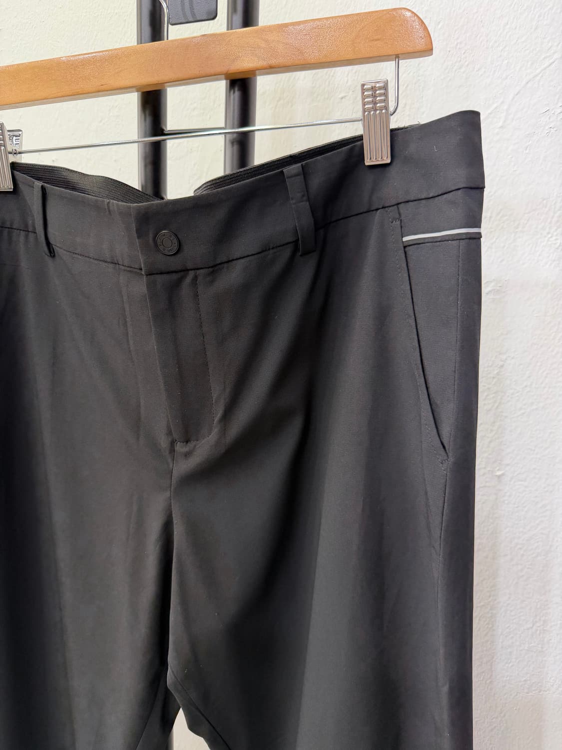 정품) 랑방 블랑 23ss 남성 블랙 슬랙스 바지 2XL(36) 상품이미지3