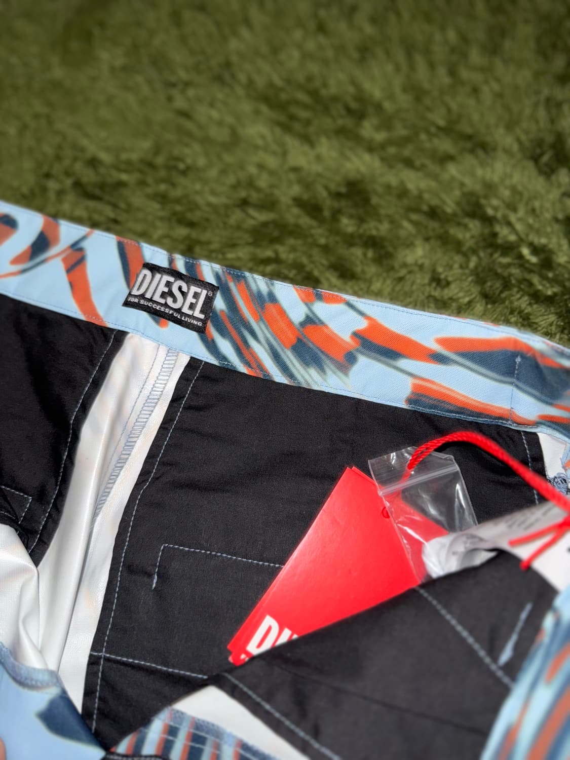 [32] 디젤 옵티컬 그래픽 엠브로더리 로고 부츠컷 팬츠 블루 상품이미지4