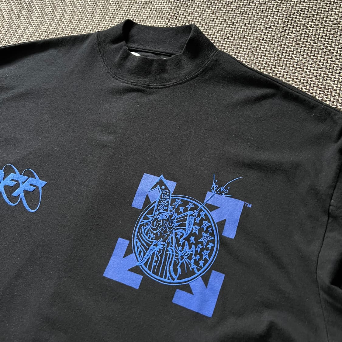 오버105) 오프화이트 모크넥 맨투맨 상품이미지2