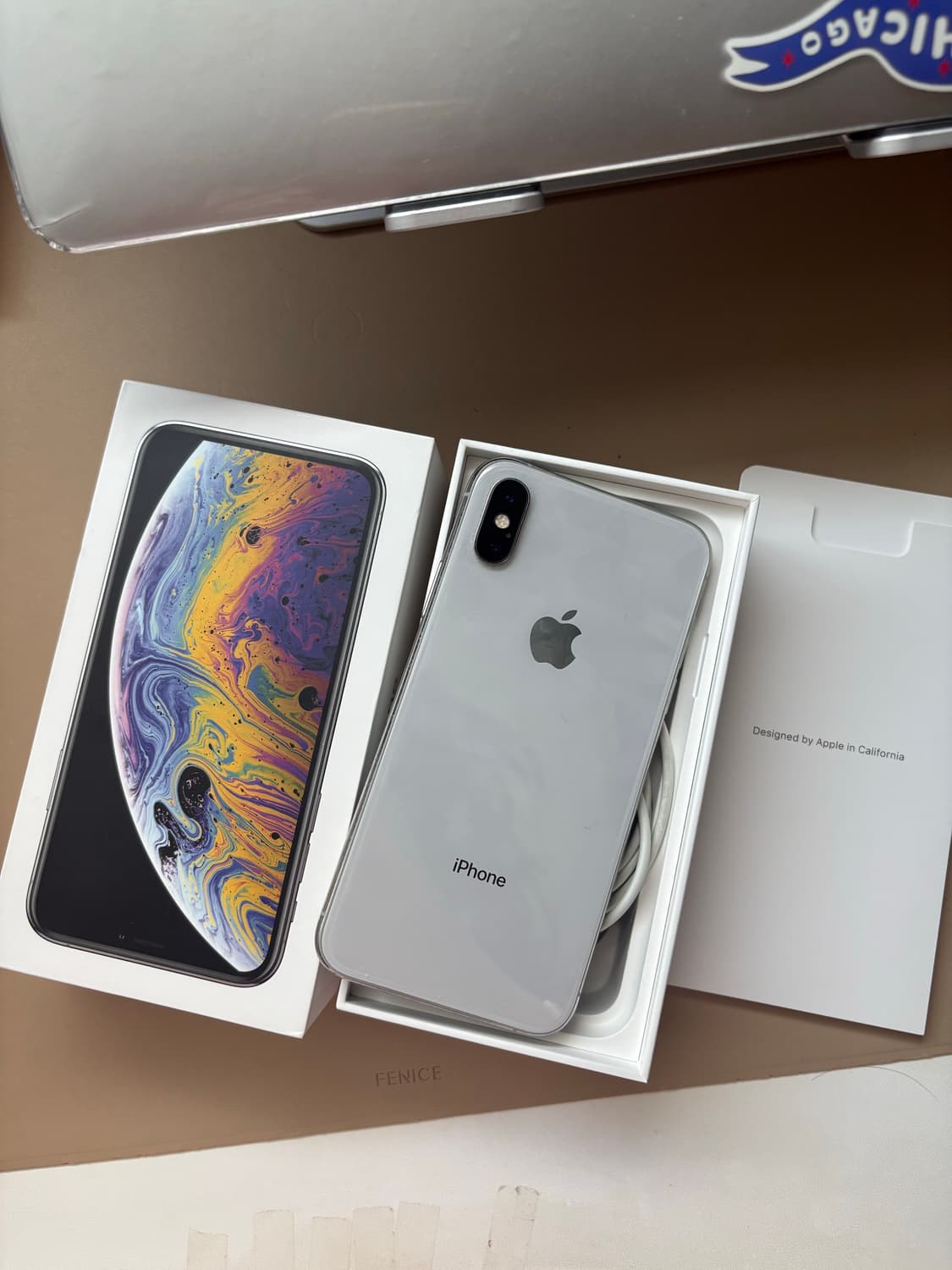 아이폰 XS 실버 256GB 상품이미지1