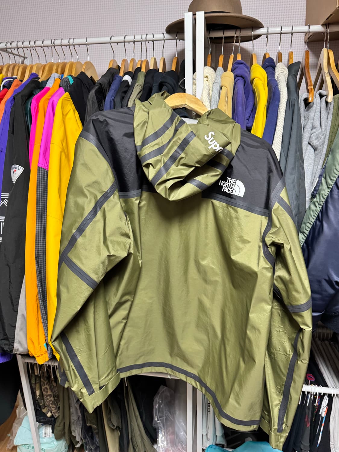 슈프림 x 노스페이스 서밋 시리즈 아우터 테이프 심 자켓 올리브 xl 상품이미지7