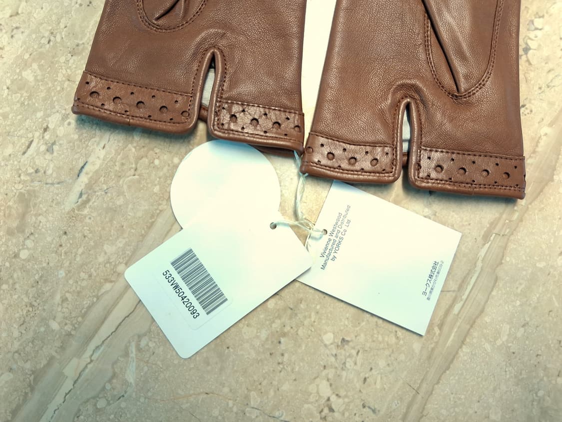 비비안 웨스트우드 빅orb 로고 양가죽 장갑 브라운(새상품) 상품이미지6