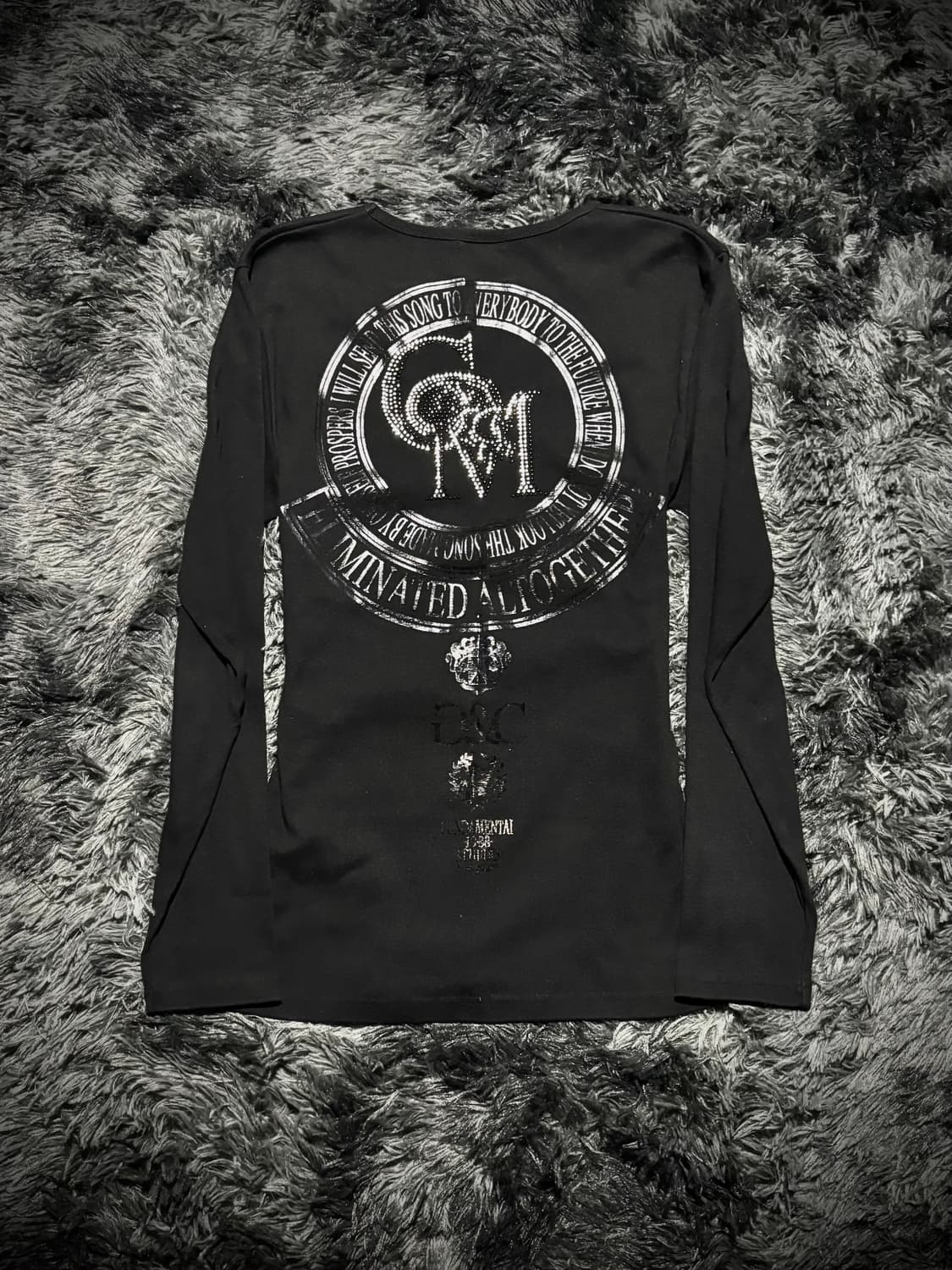 In The Attic 스컬 큐빅 롱슬리브 상품이미지2