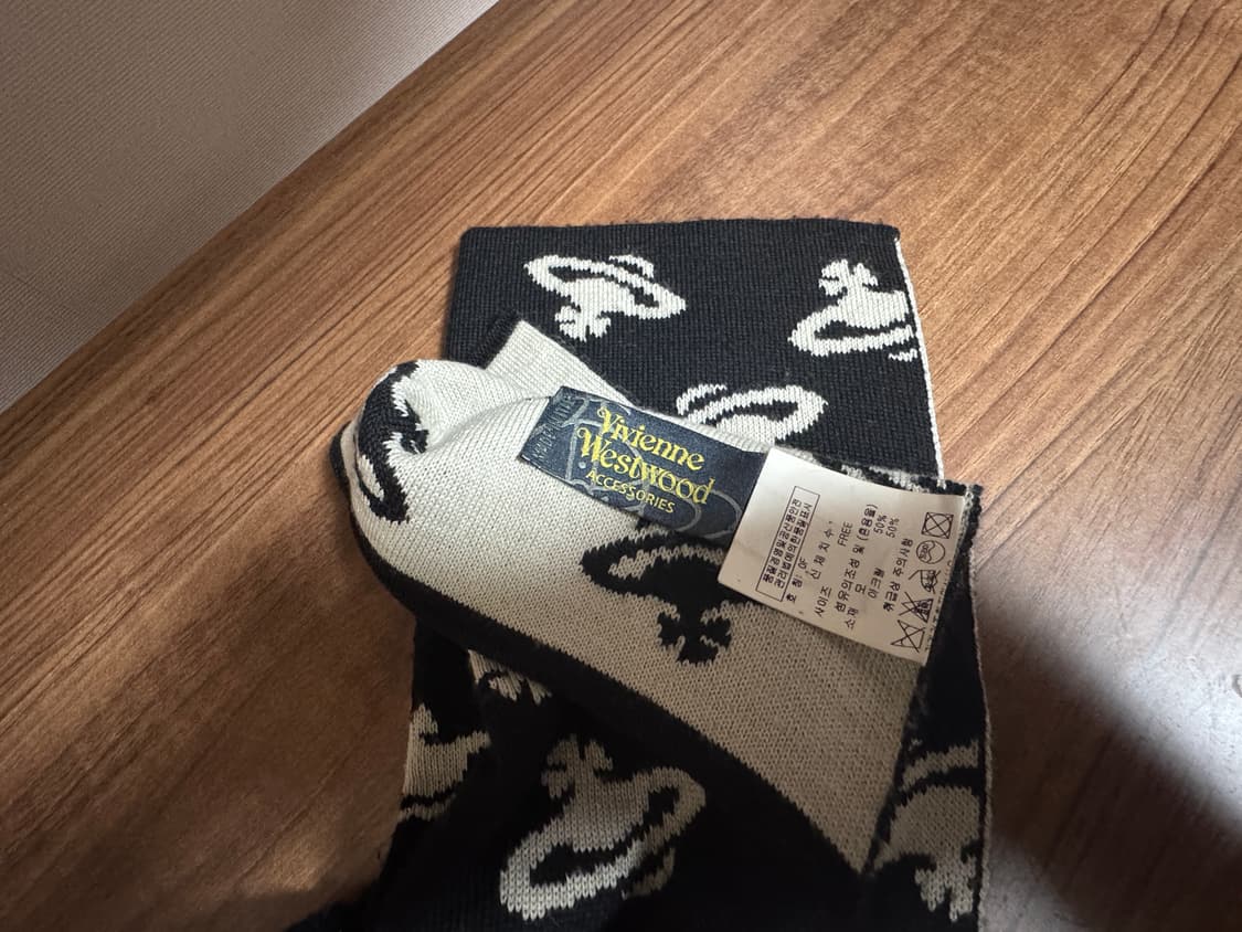 비비안웨스트우드 머플러 상품이미지3