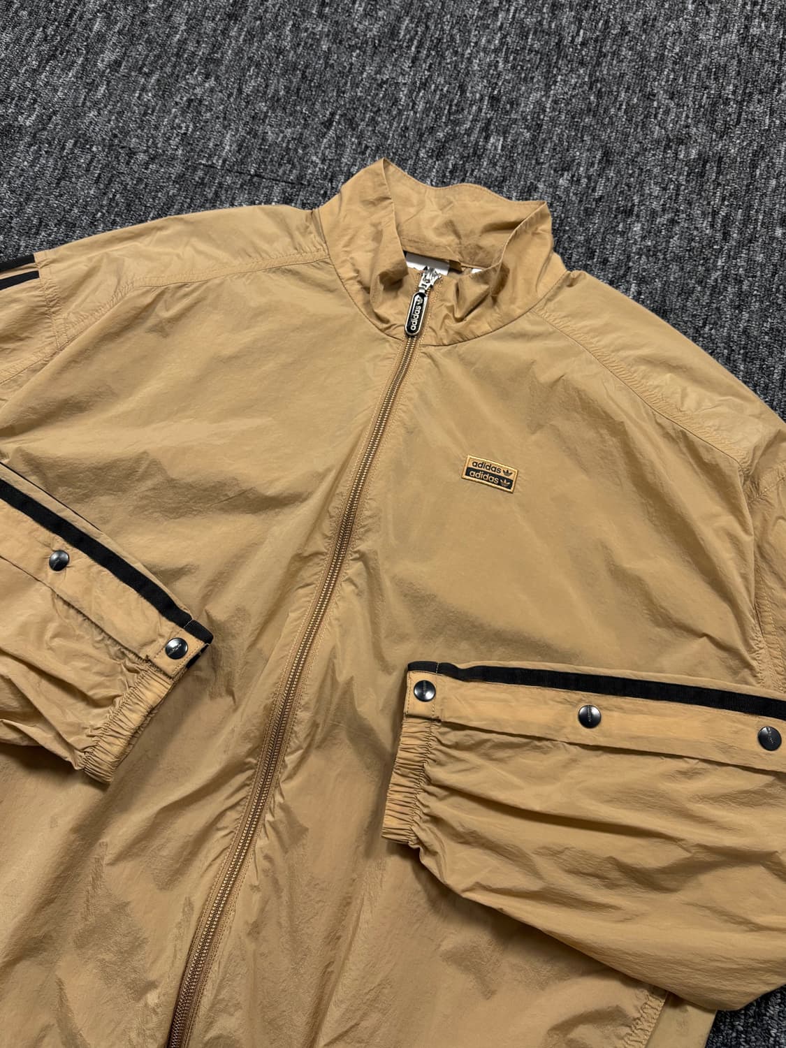 아디다스 브라운 바람막이 자켓 상품이미지6