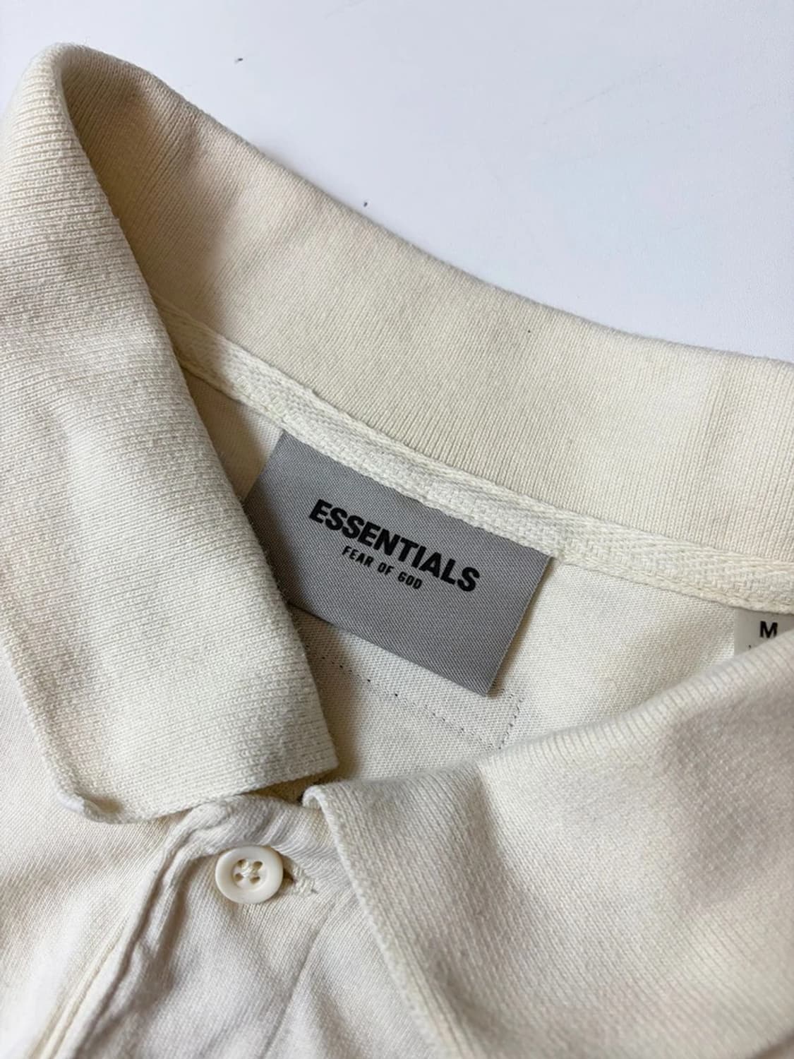 에센셜 피어오브갓 백로고 카라 반팔 티셔츠 PN9568 상품이미지6