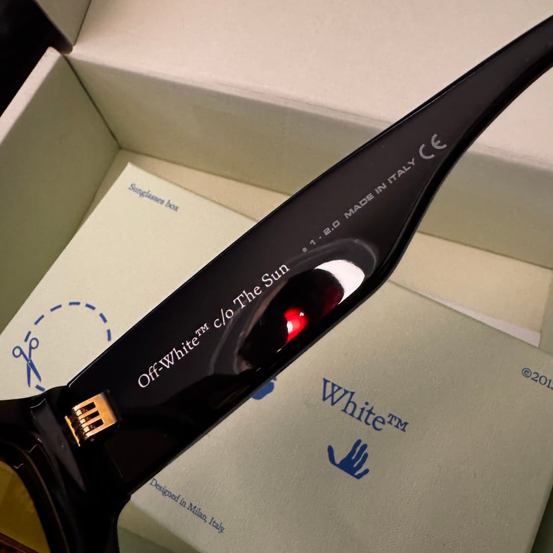 오프화이트 버질 선글래스  상품이미지3