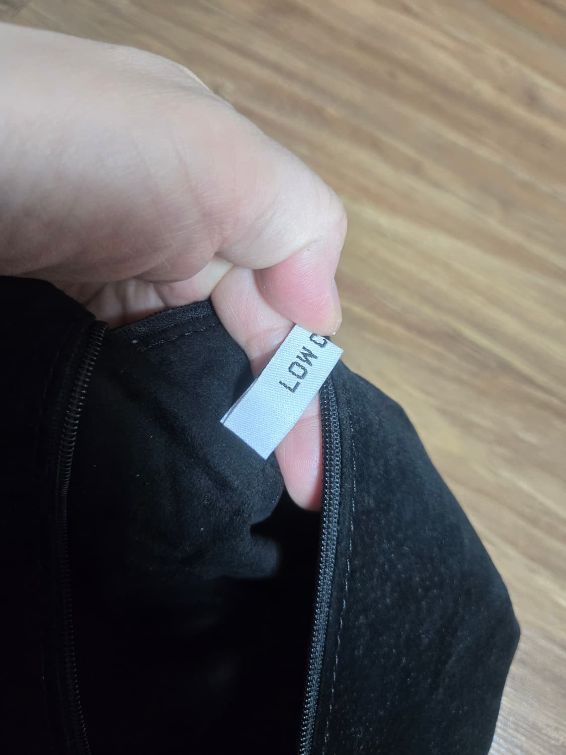 Low Classic 블랙 벨벳 클러치 / 크로스백 상품이미지4